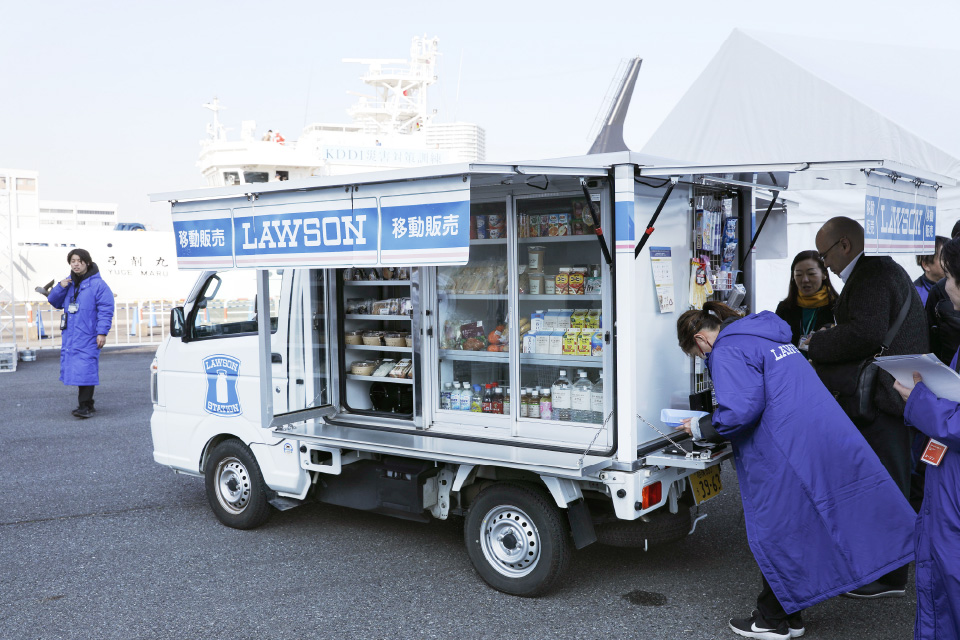 ローソンの移動販売車