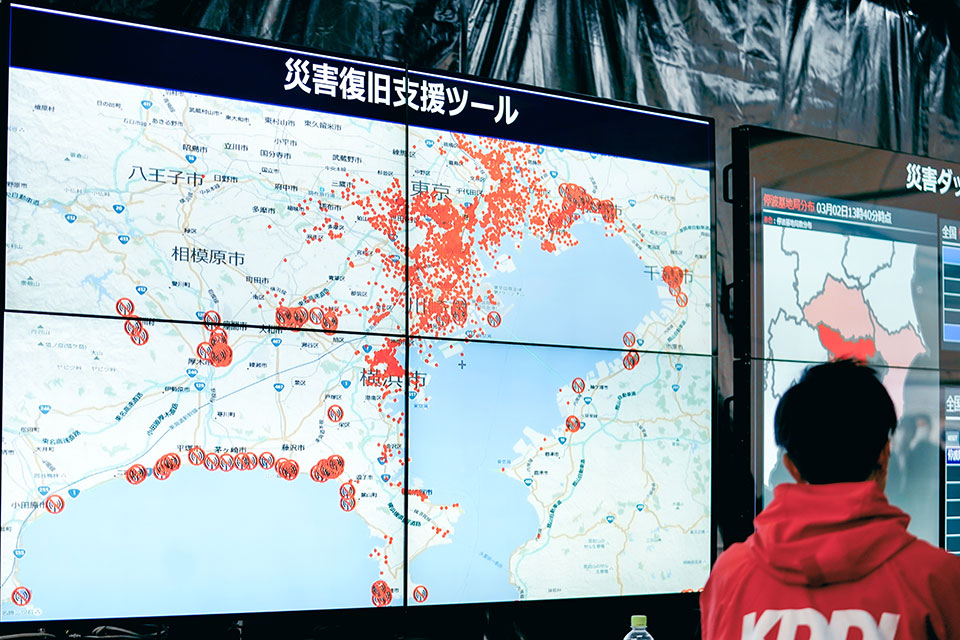 災害の影響を受けている基地局をリアルタイム表示するマップ